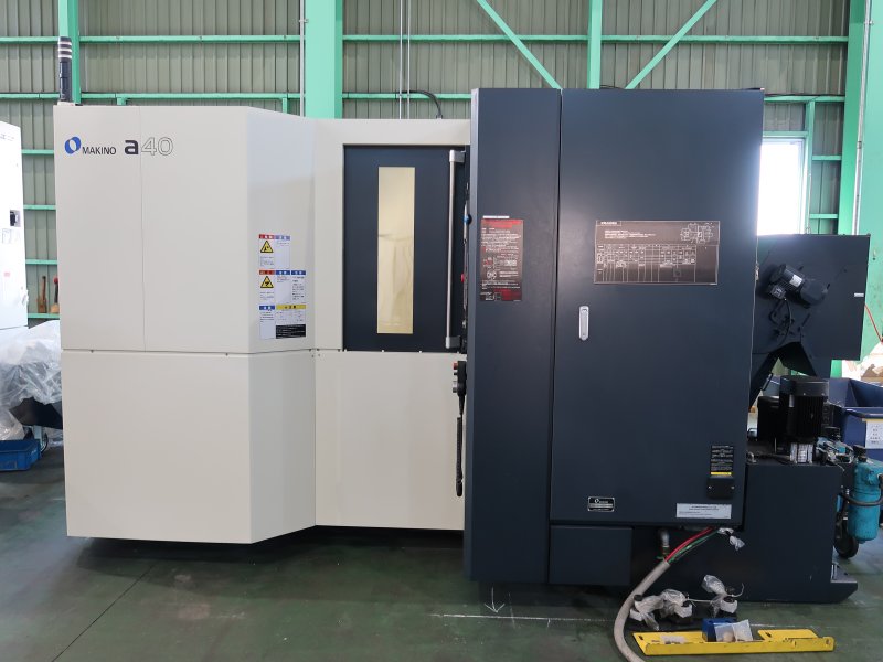 マキノ2点 牧野フライス製作所・MAKINO・マキノ横型マシニングセンター(BT40